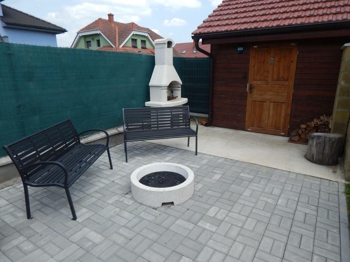 Apartmany Andrea Břeclav Buitenkant foto